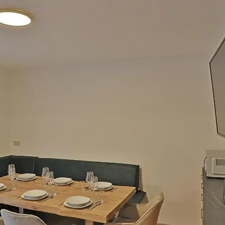 Sonnrain Gmbh Sonnberg 77 アパート